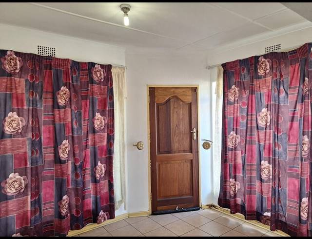 3 BEDROOM HOUSE FOR SALE IN DALVIEW